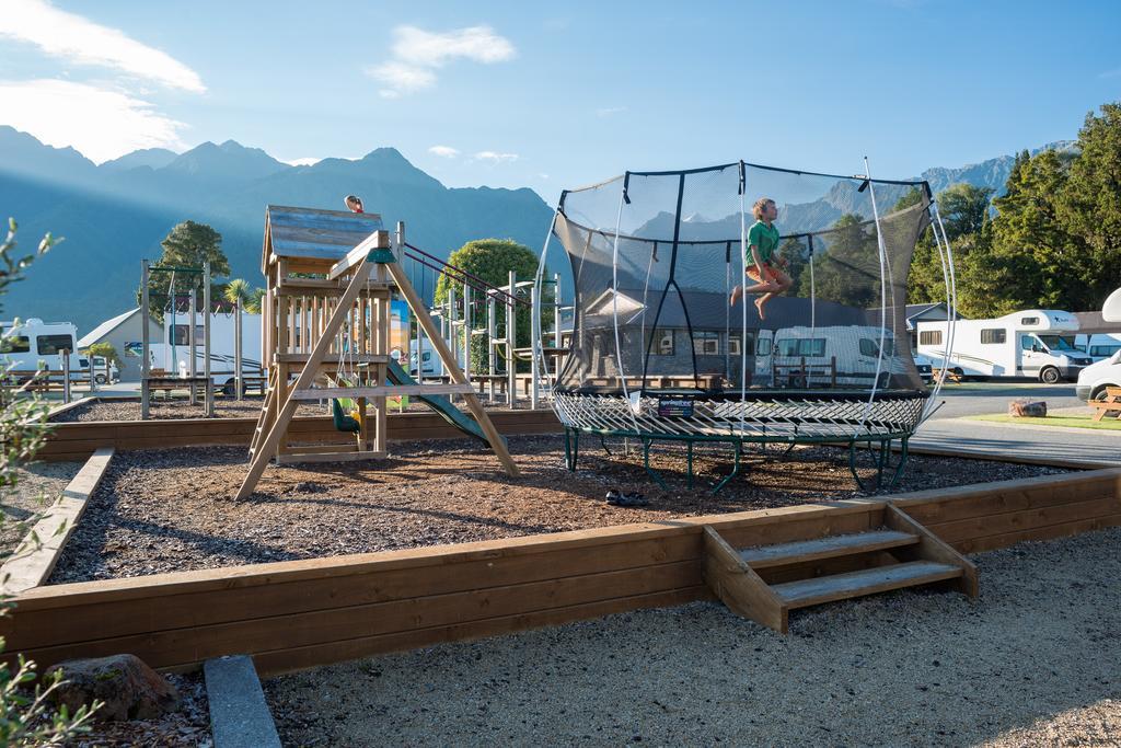Fox Glacier Top 10 Holiday Park & Motels Экстерьер фото